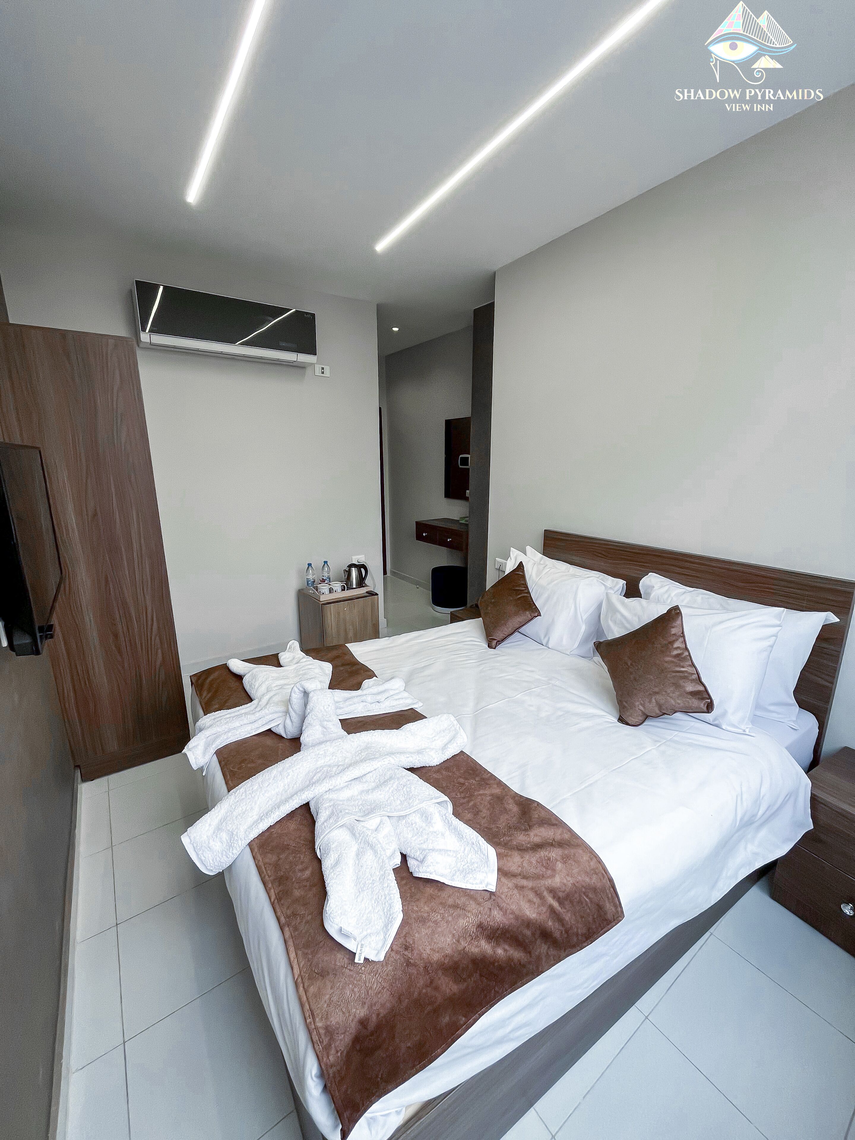 Shadow Pyramids View Inn 4*