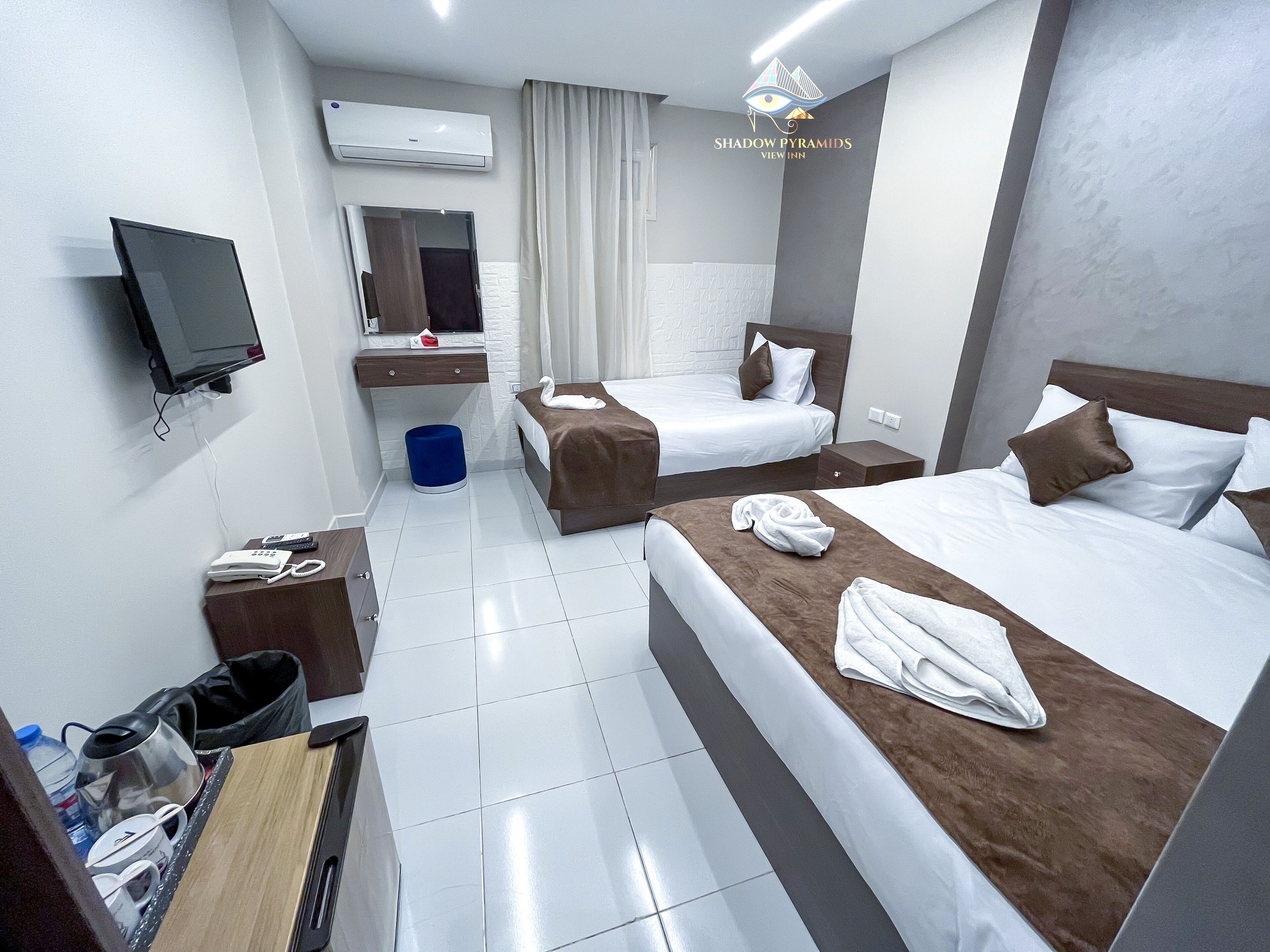 Shadow Pyramids View Inn 4*