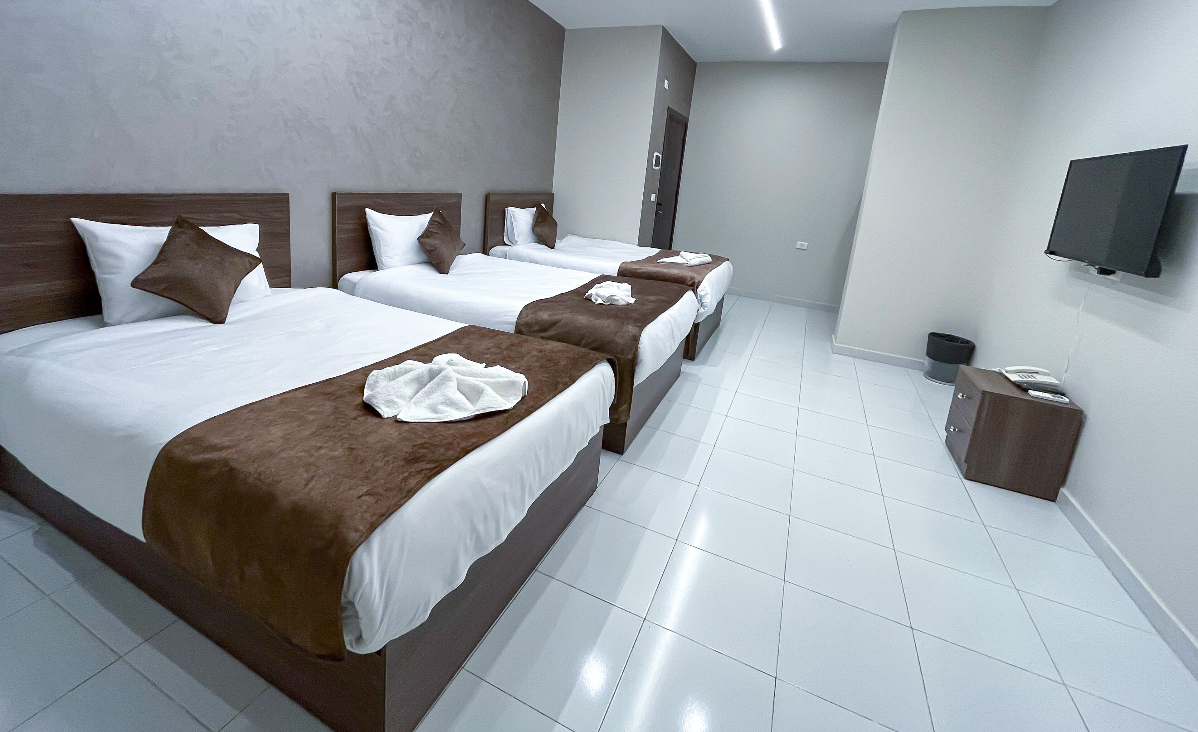Shadow Pyramids View Inn 4*