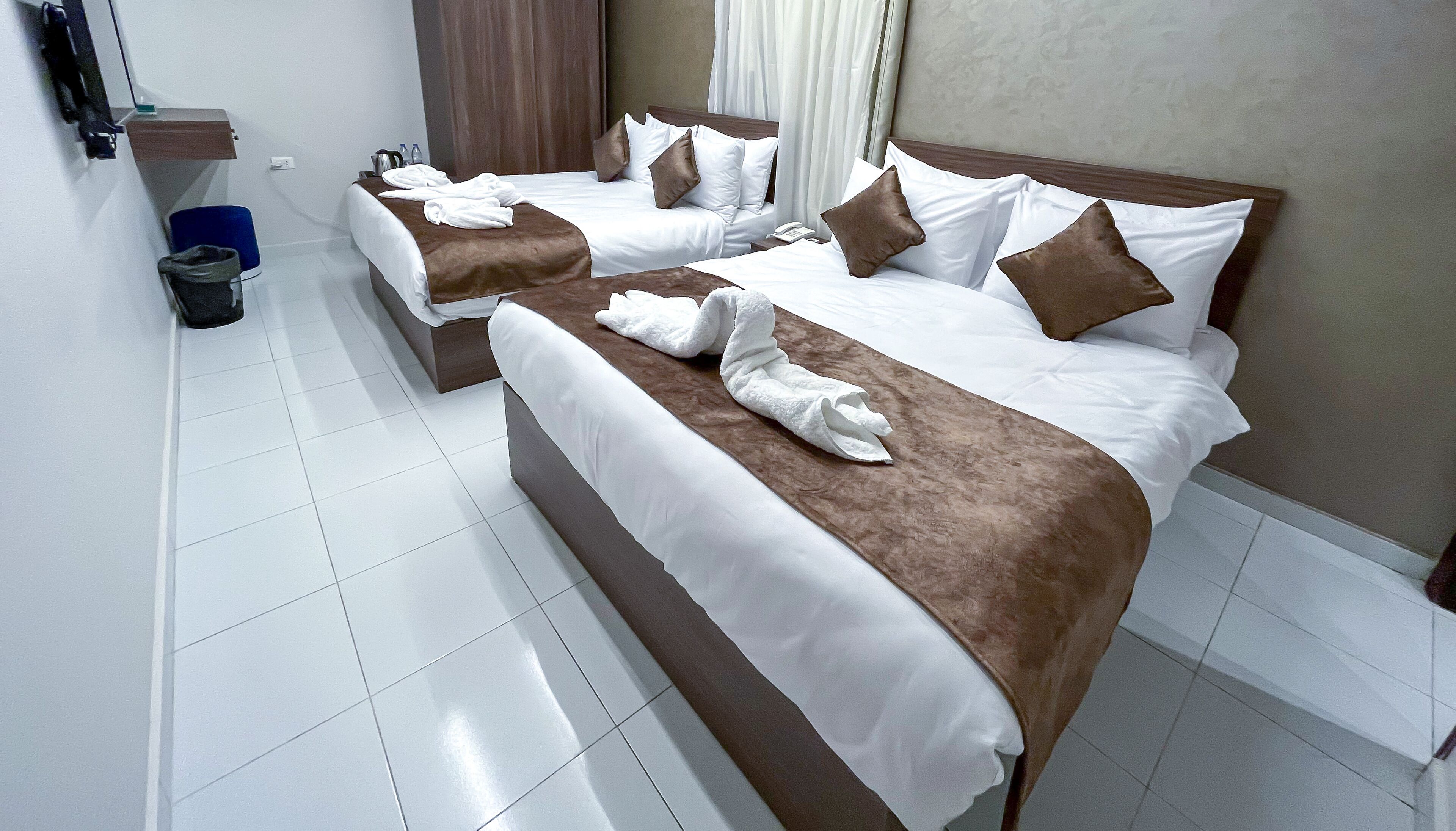 Shadow Pyramids View Inn 4*