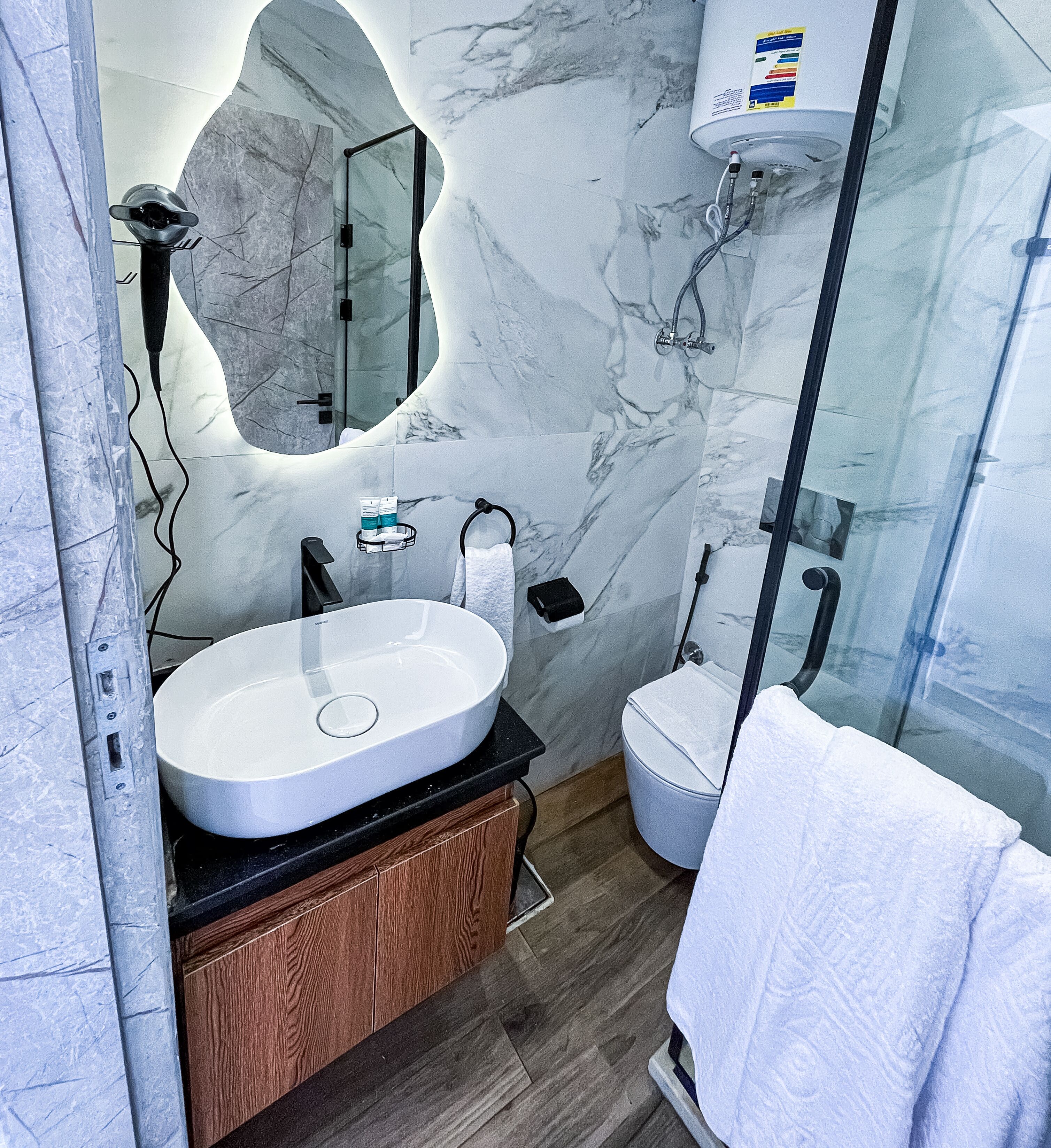 Shadow Pyramids View Inn 4*