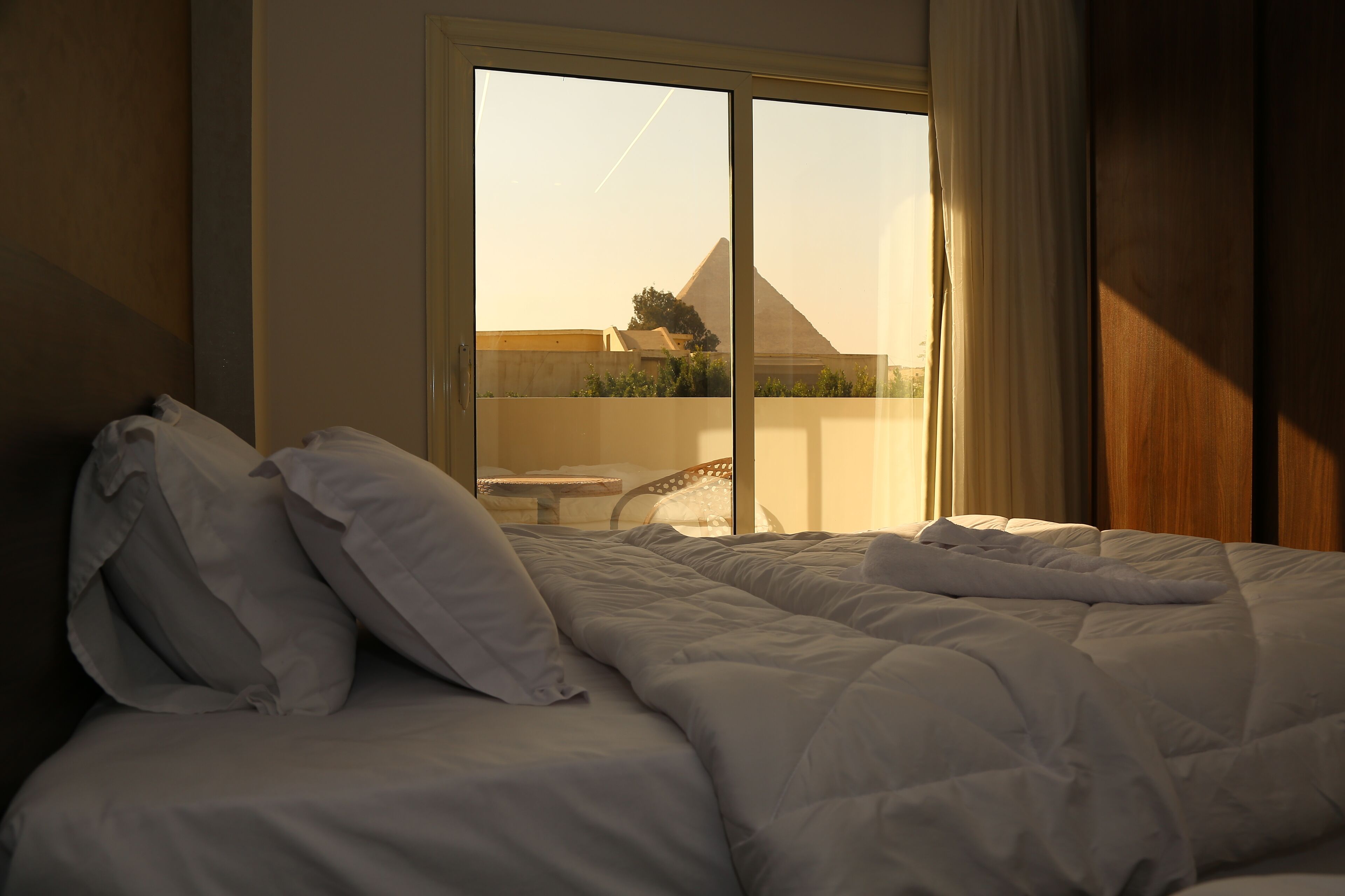 Shadow Pyramids View Inn 4*