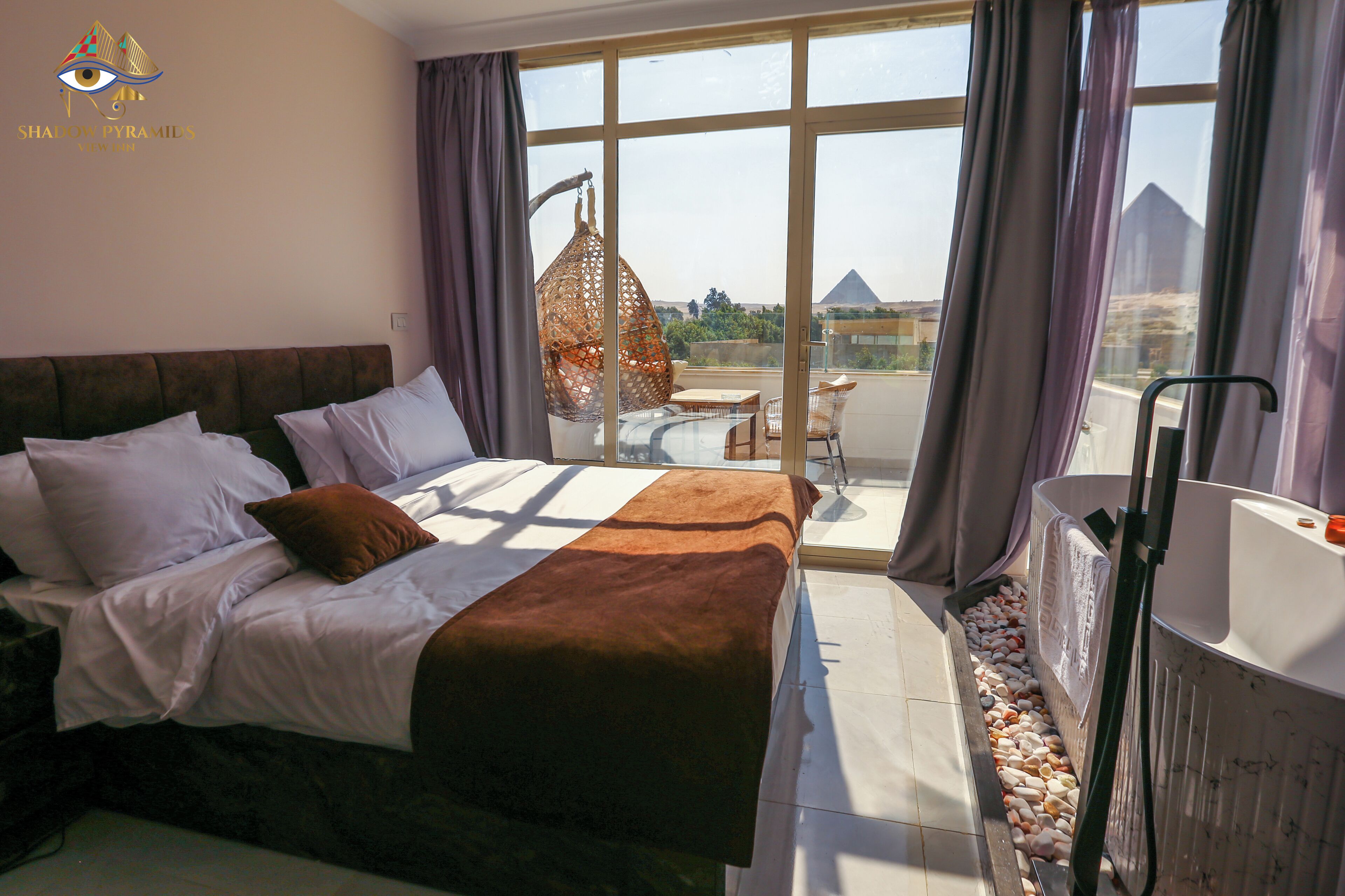 Shadow Pyramids View Inn 4*