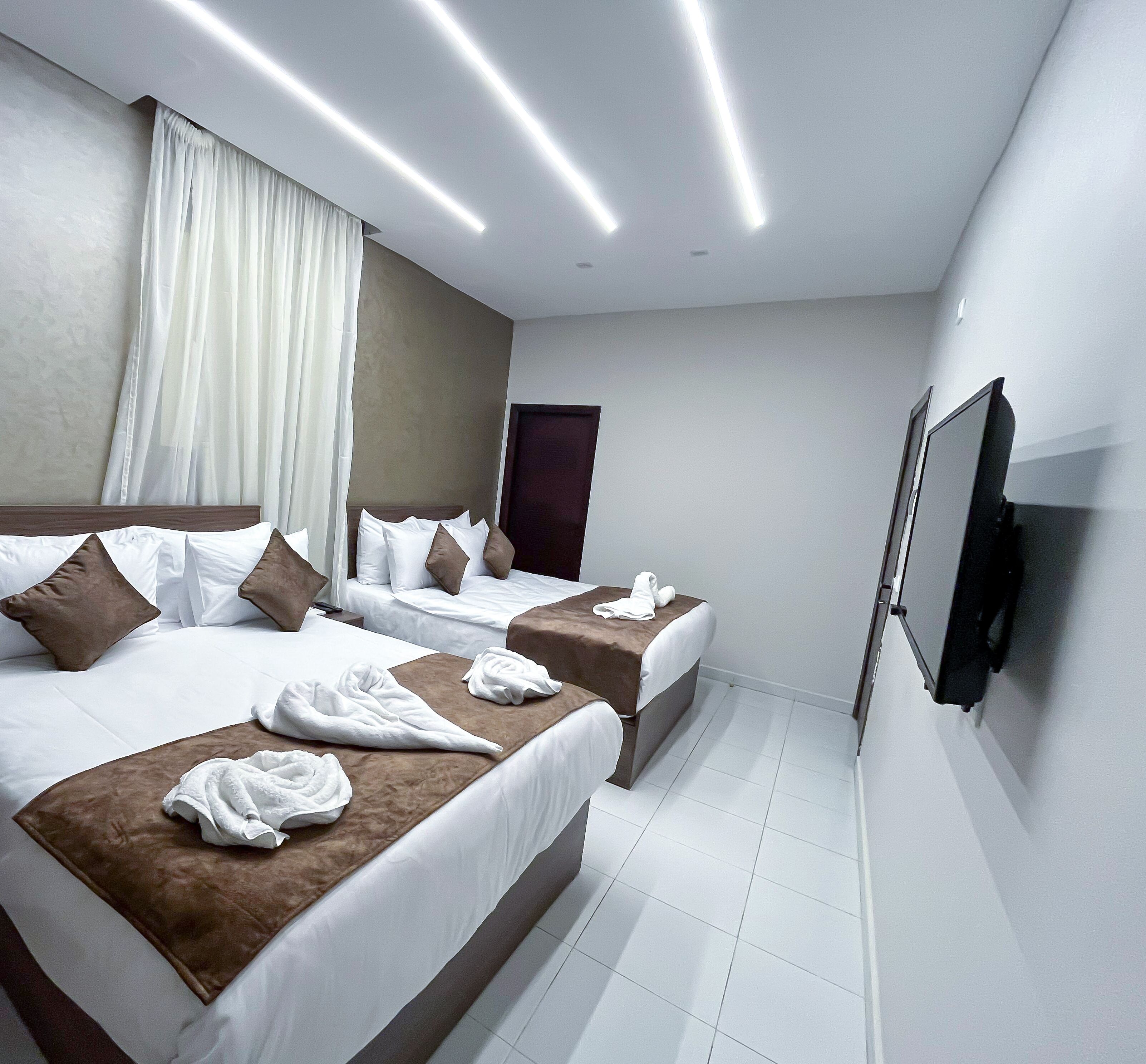 Shadow Pyramids View Inn 4*