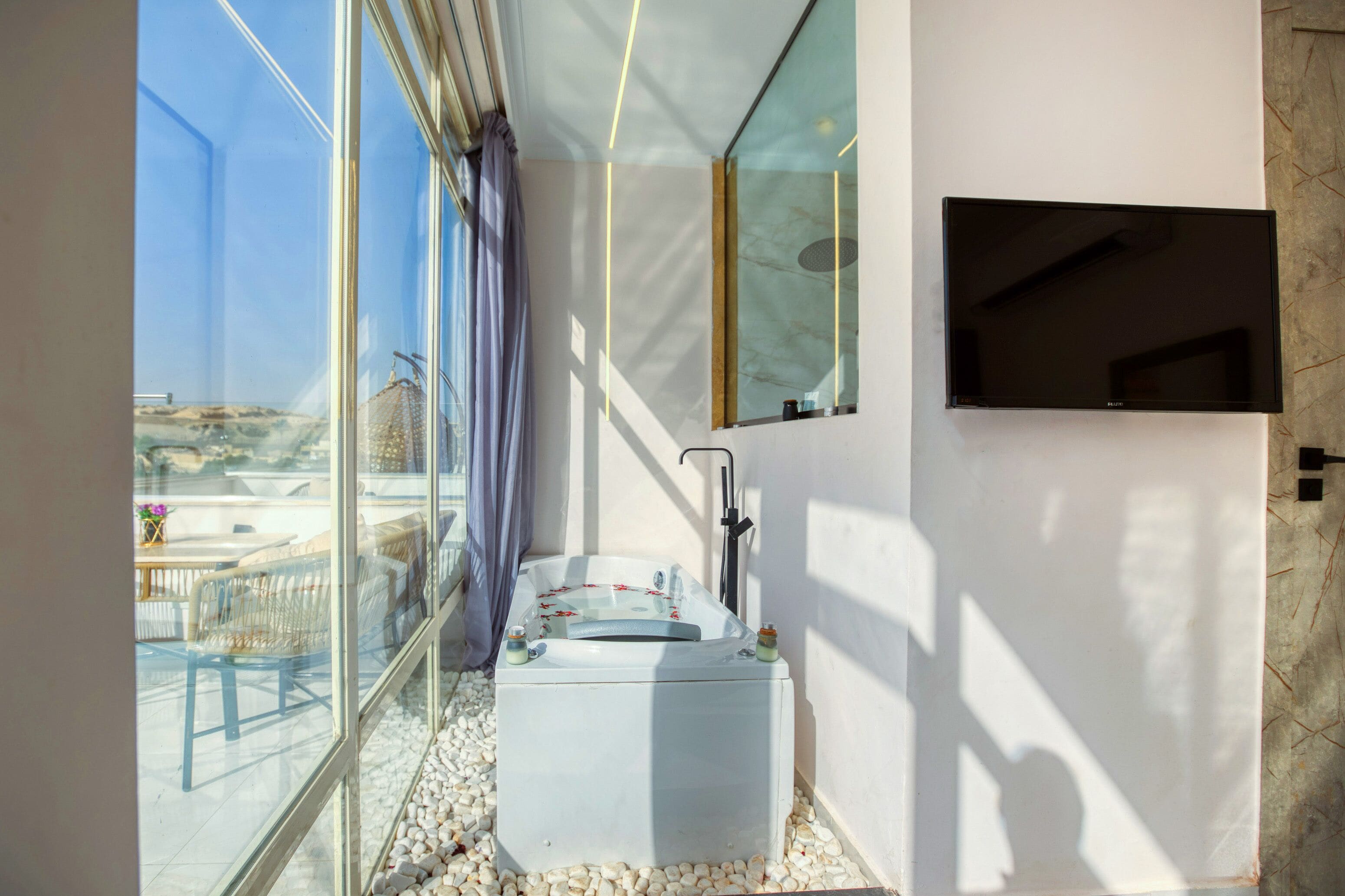 Shadow Pyramids View Inn 4*