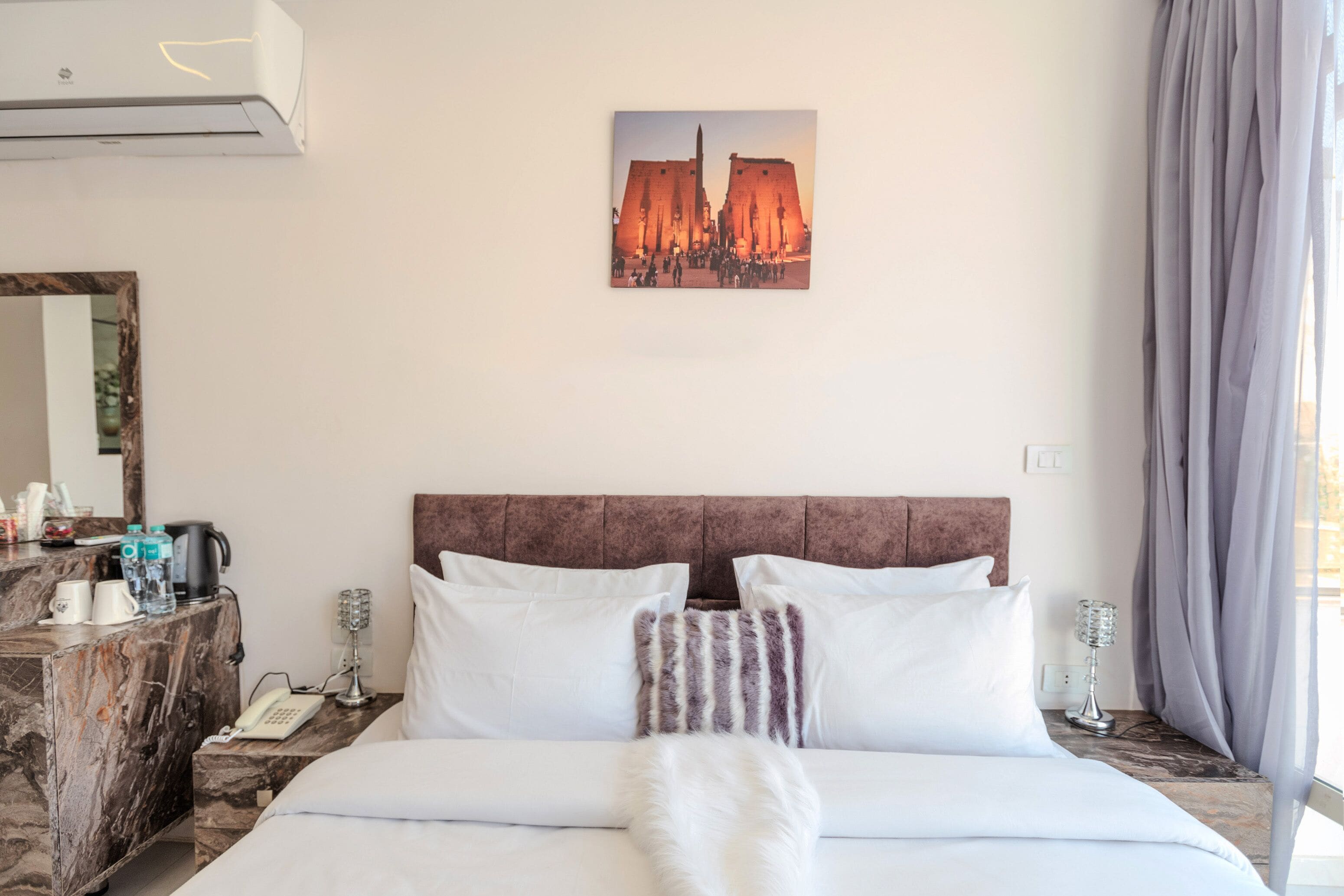 Shadow Pyramids View Inn 4*