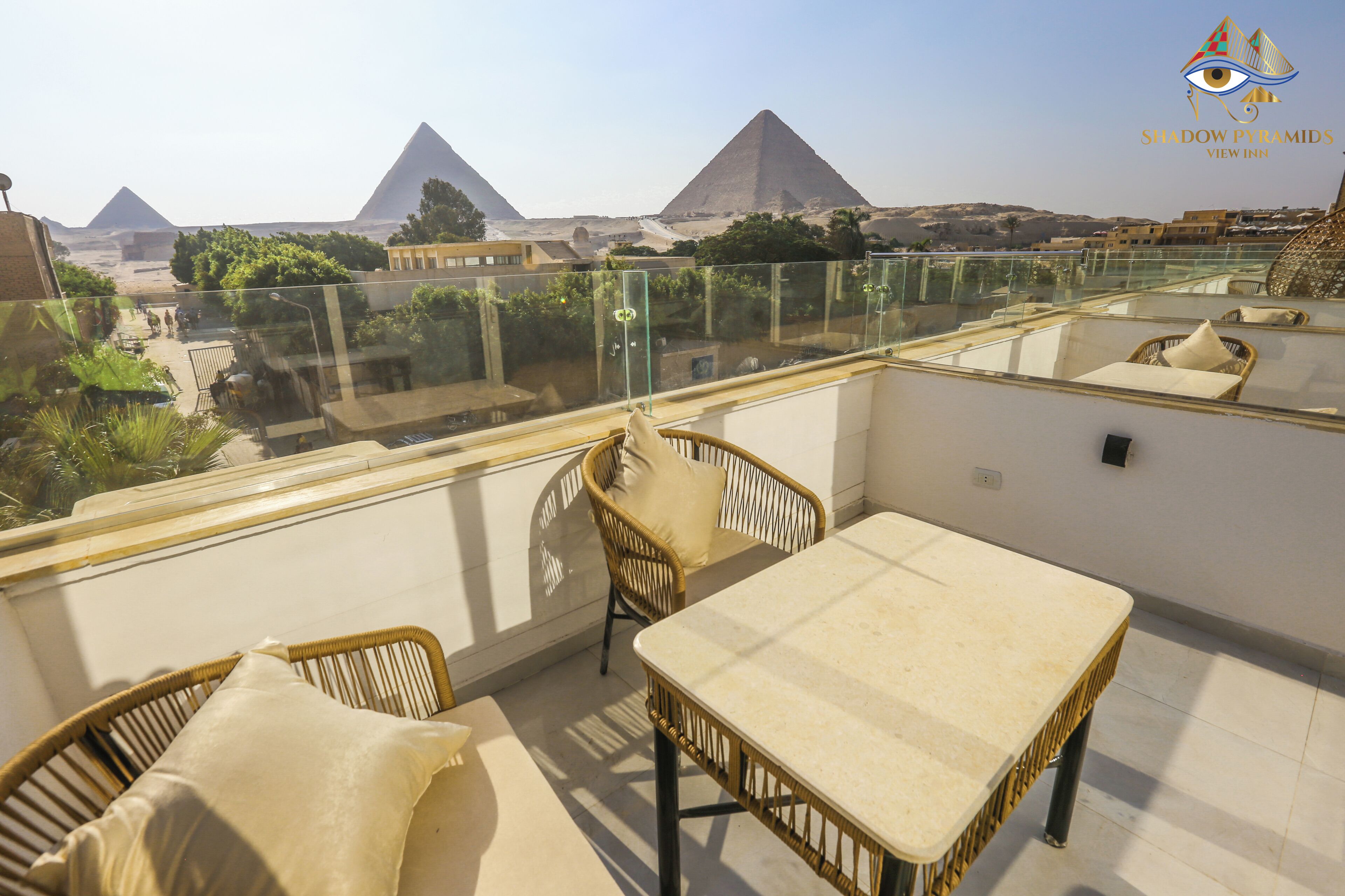 Shadow Pyramids View Inn 4*
