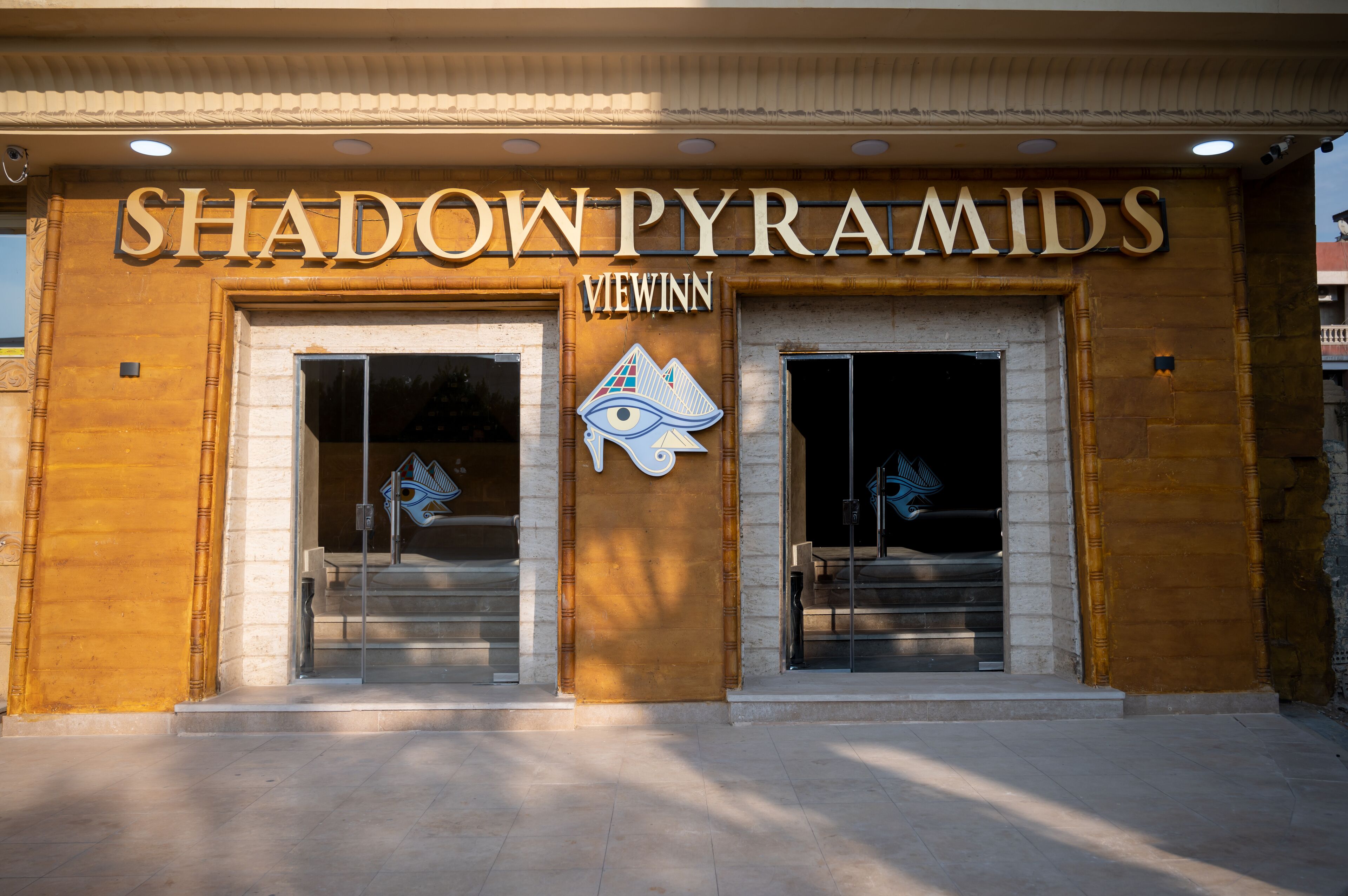 Shadow Pyramids View Inn 4*