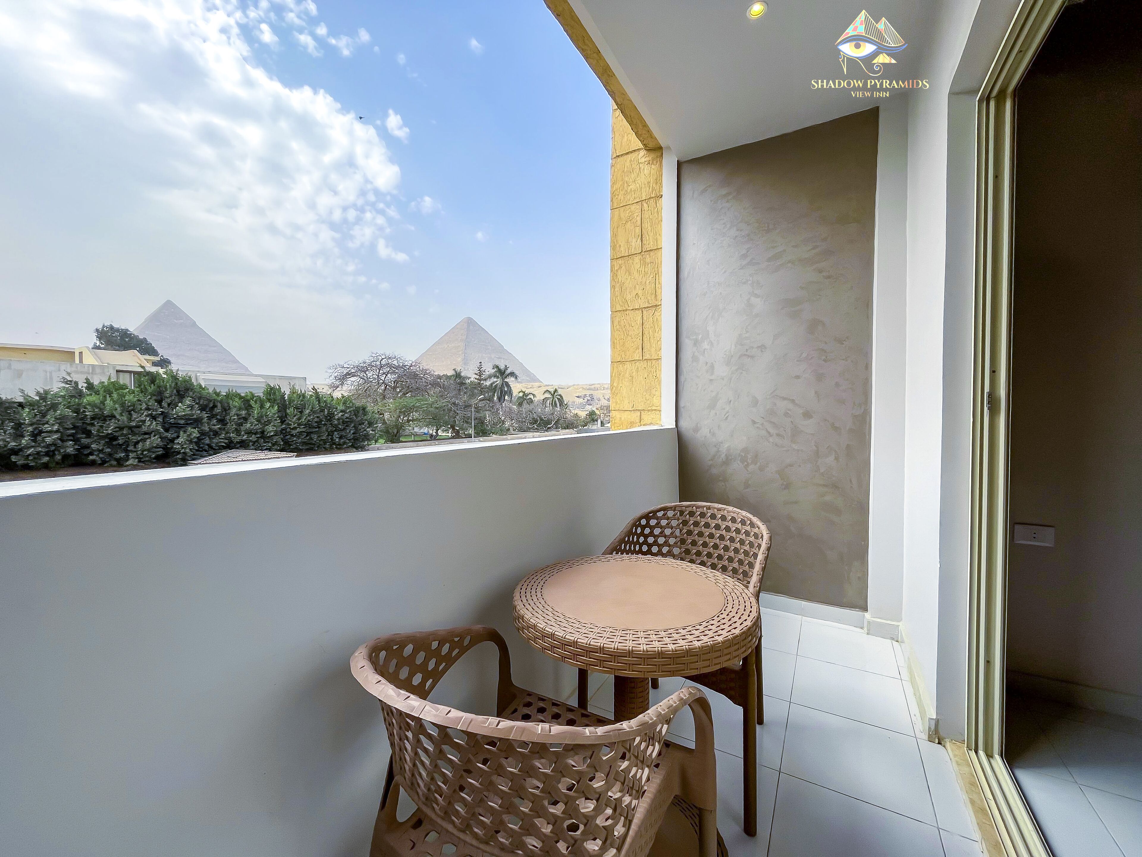 Shadow Pyramids View Inn 4*