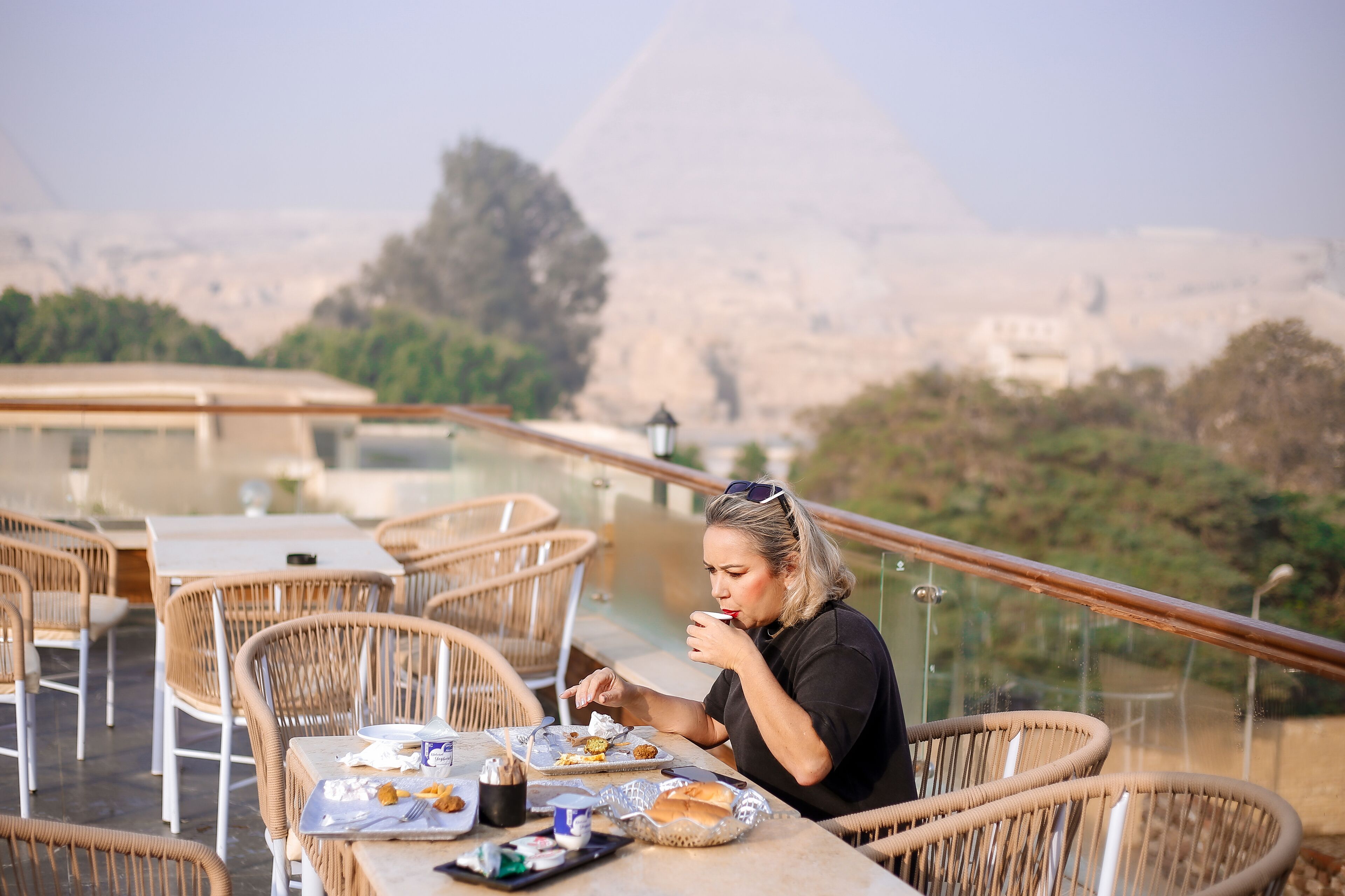 Shadow Pyramids View Inn 4*