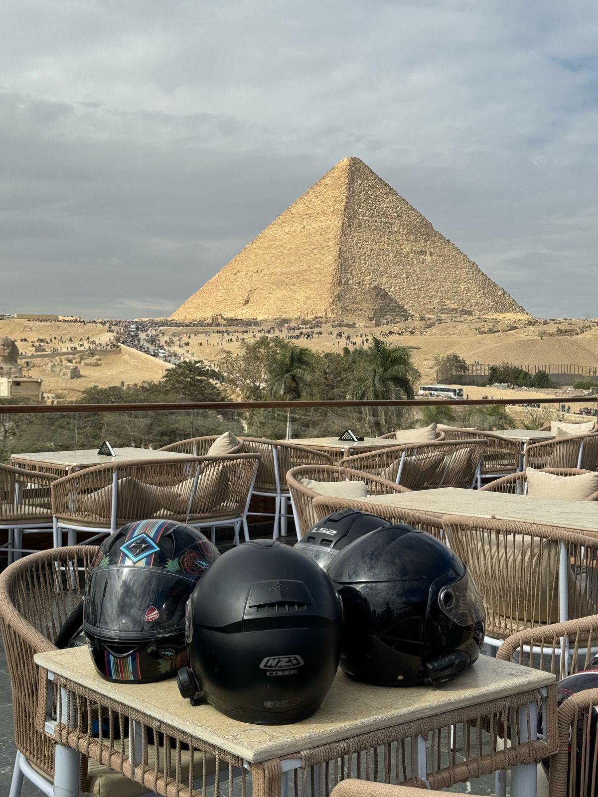 Shadow Pyramids View Inn 4*