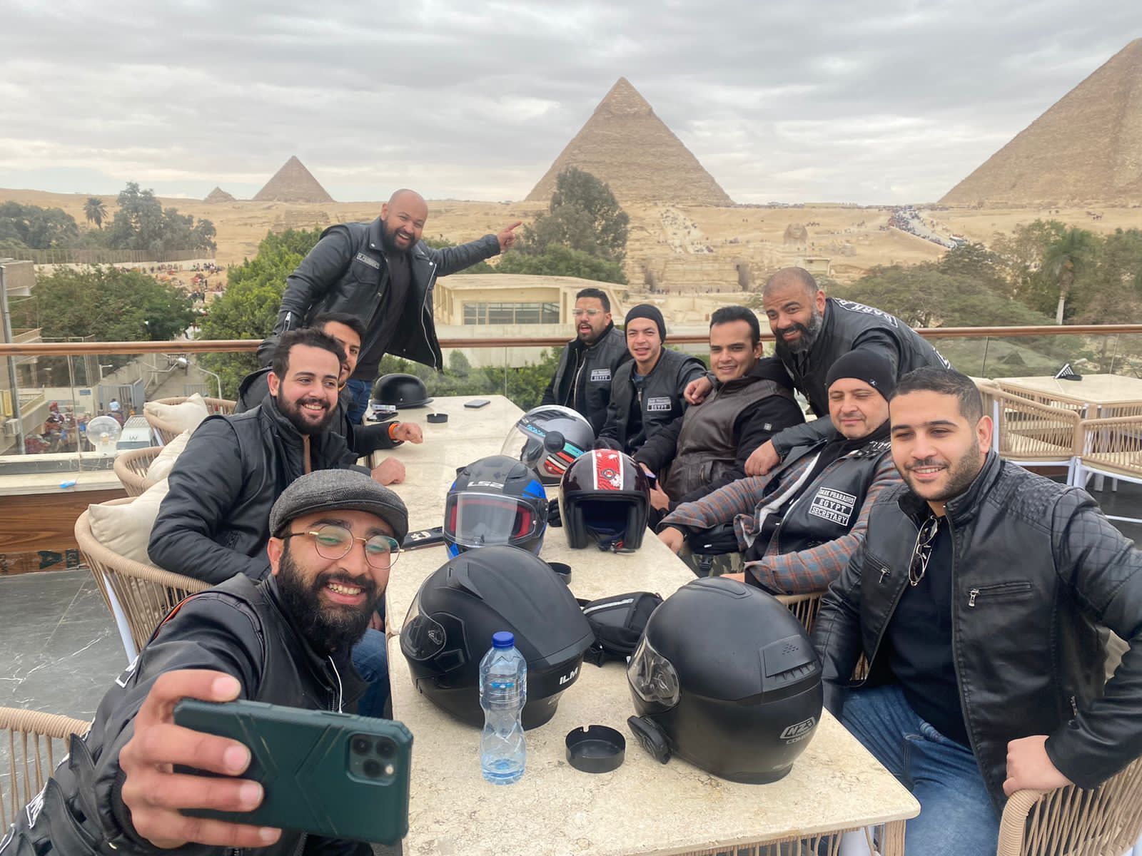 Shadow Pyramids View Inn 4*