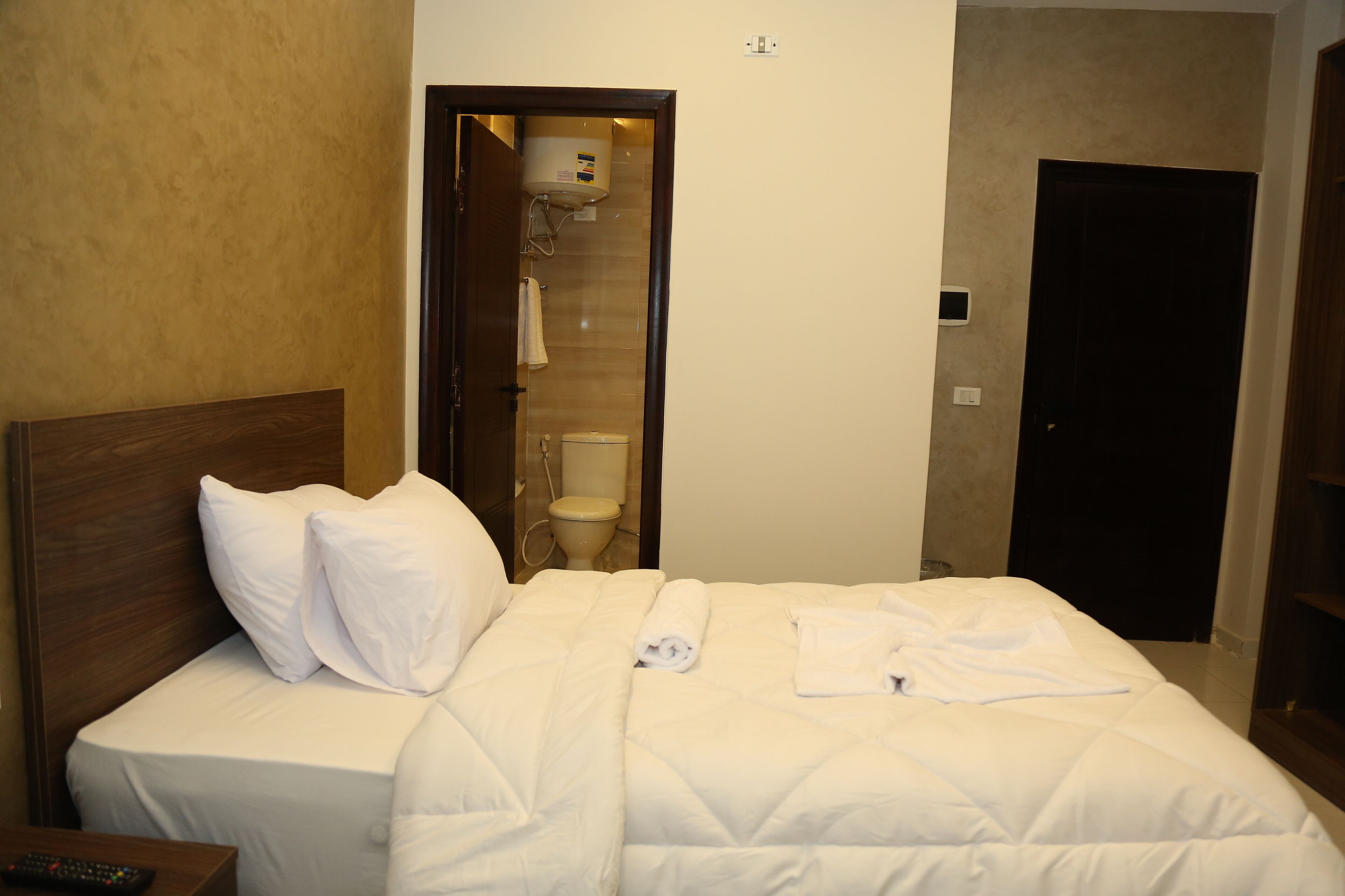 Shadow Pyramids View Inn 4*