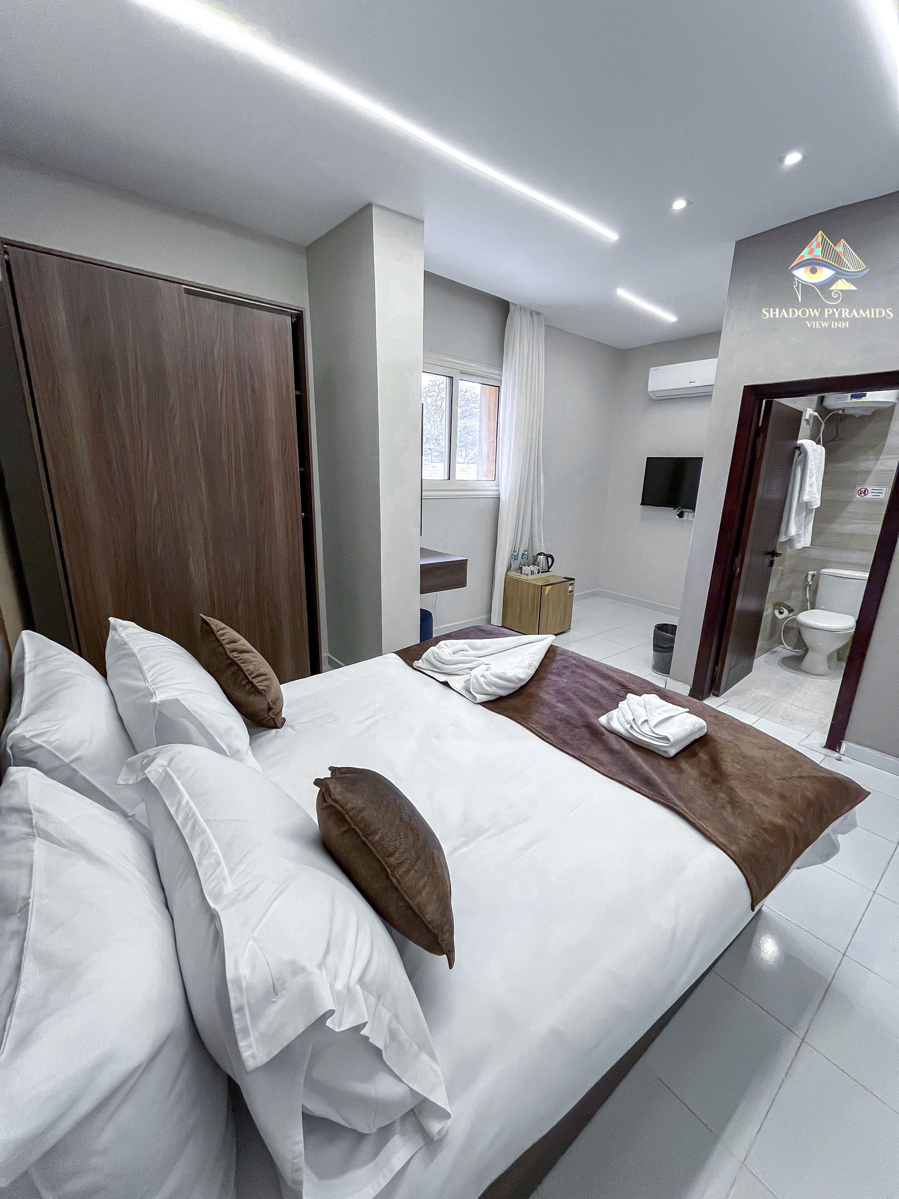 Shadow Pyramids View Inn 4*