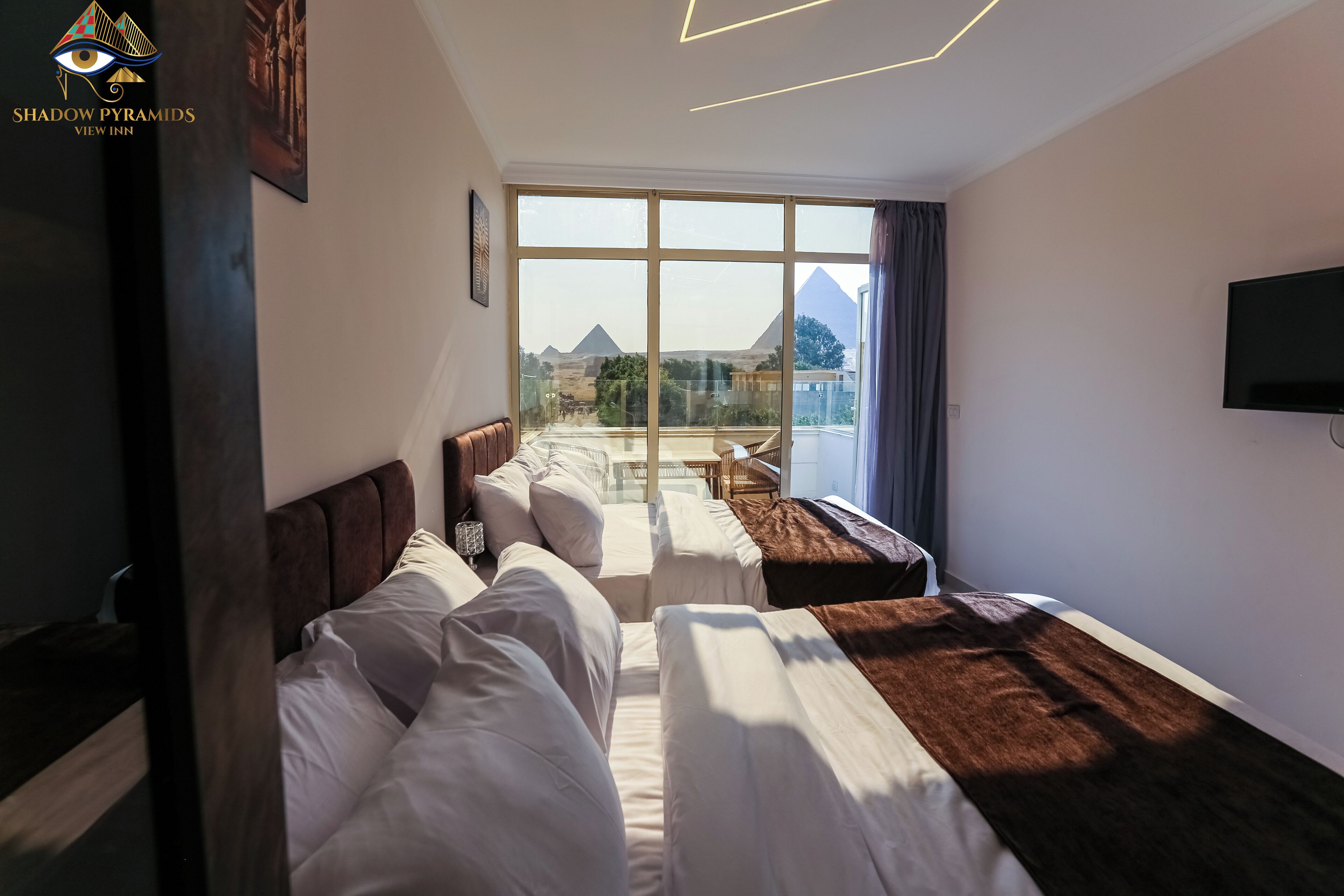 Shadow Pyramids View Inn 4*