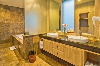 Labak River Hotel By Eps 4*