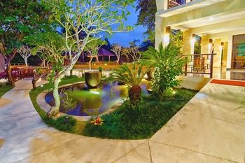 Labak River Hotel By Eps 4*