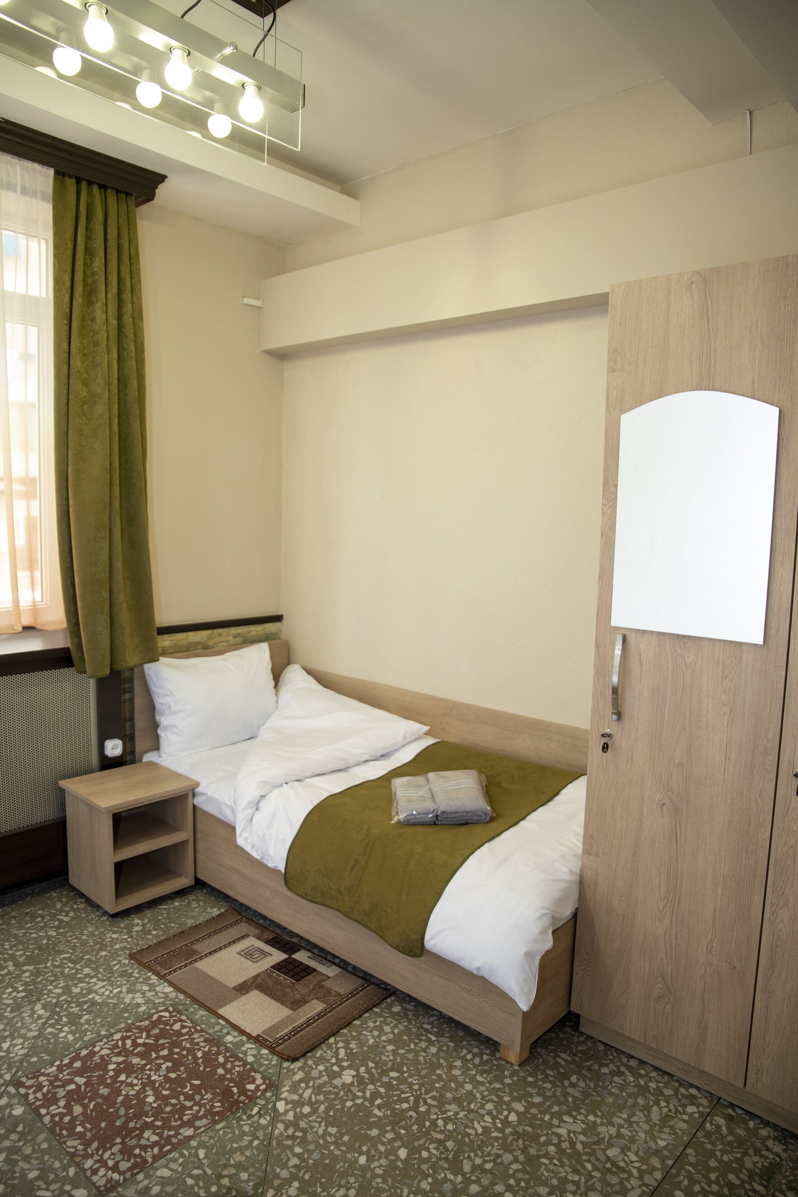 Asa Hotel 0*