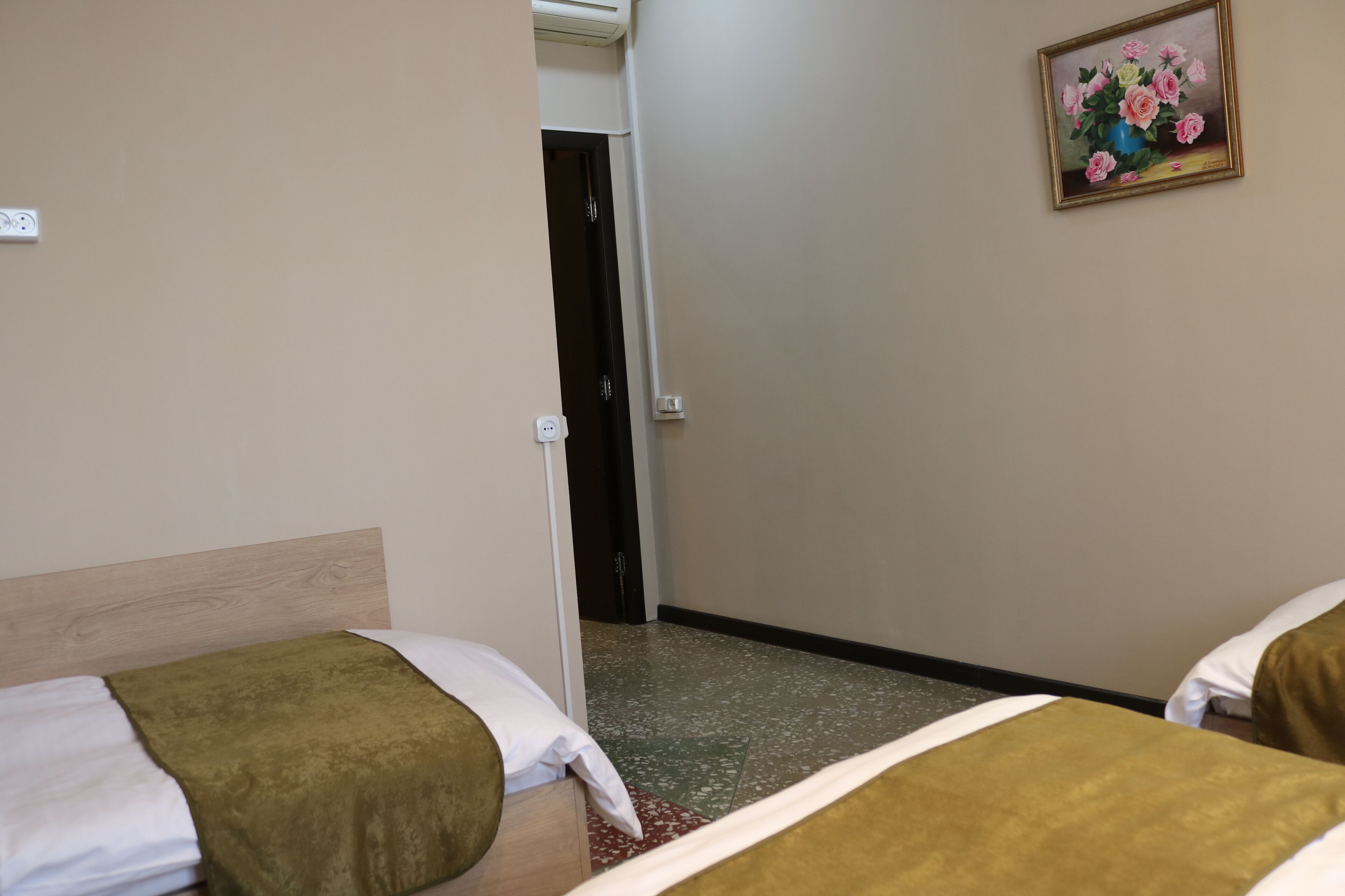 Asa Hotel 0*