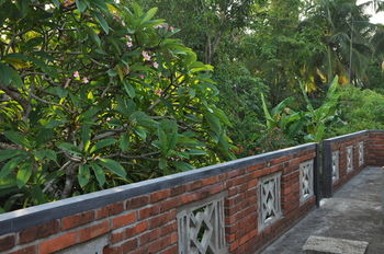 Ocean View 2*