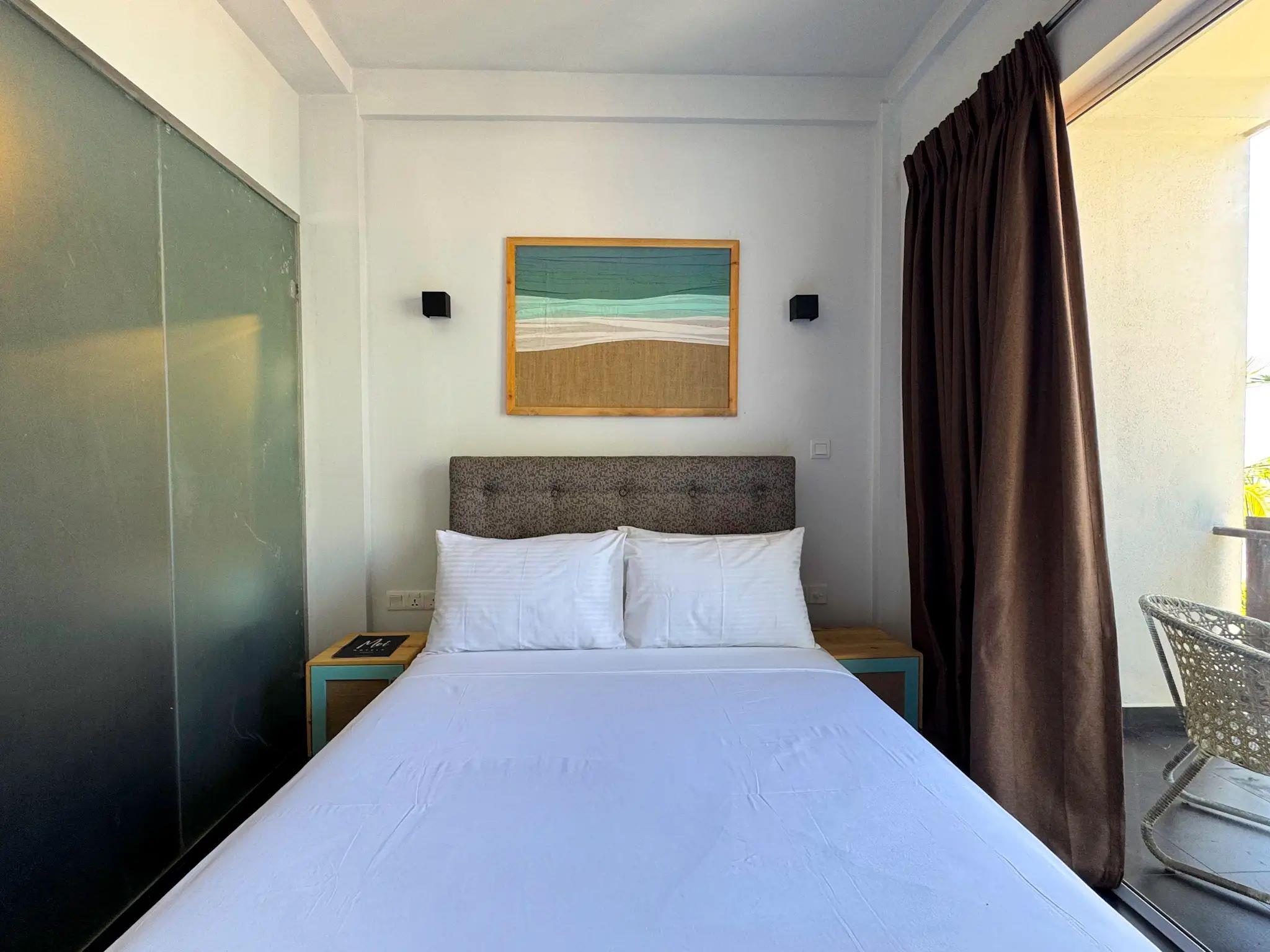 Moi Induruwa by DBI 3*