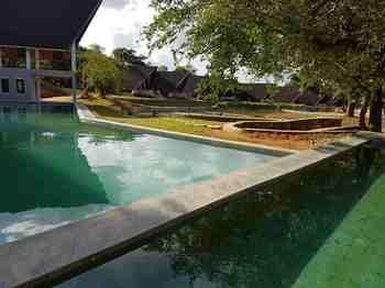 Liyya Water Villas 4*