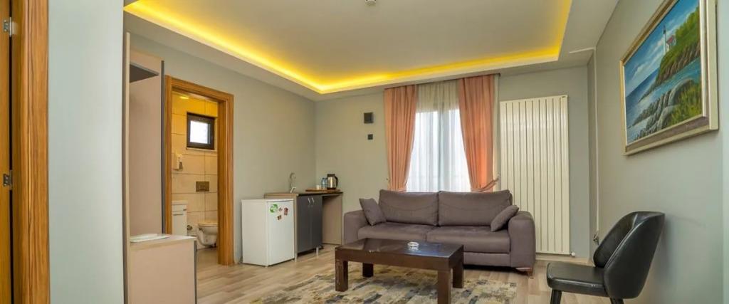 Dizayn Palace 0*