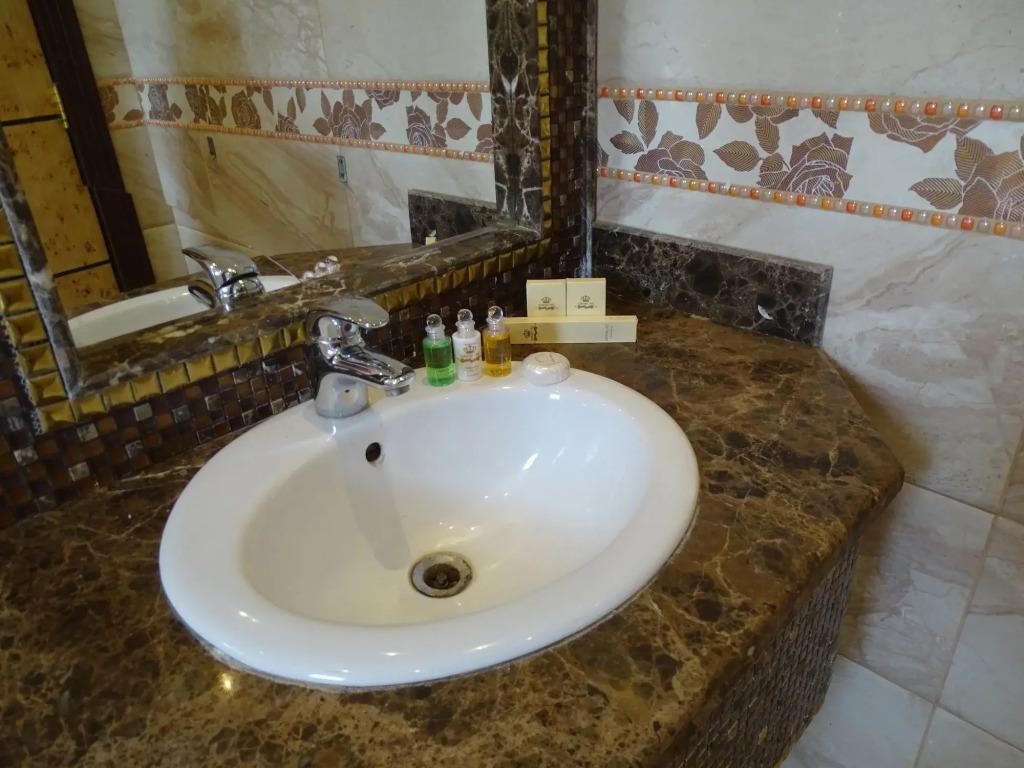 Comfort Inn Al Yarmouk 0*