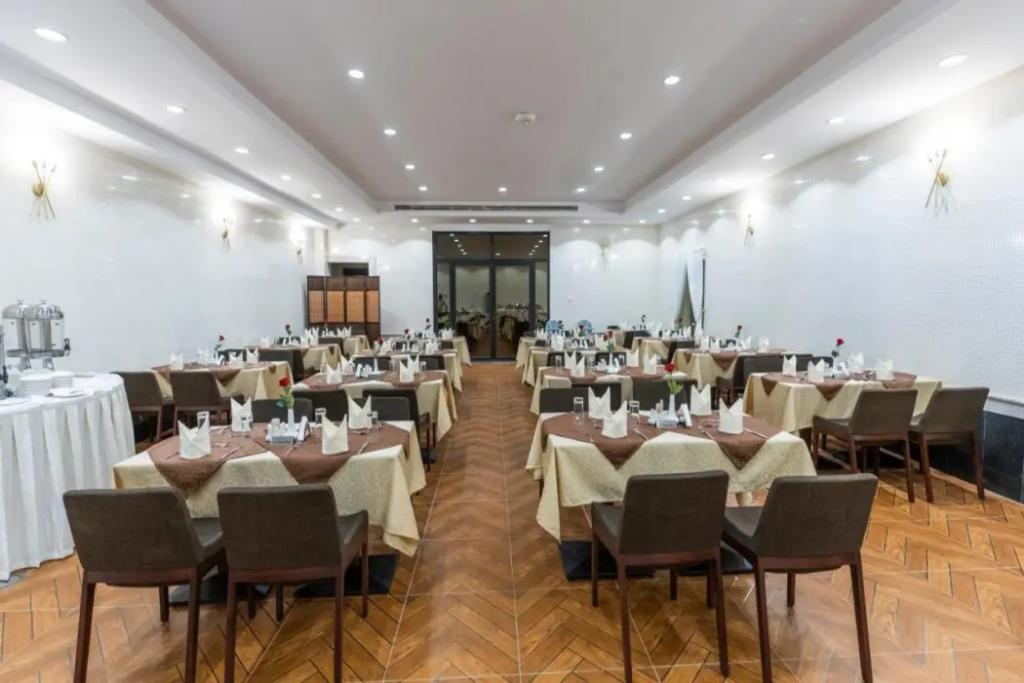 Seven Gardens Hotel 4*