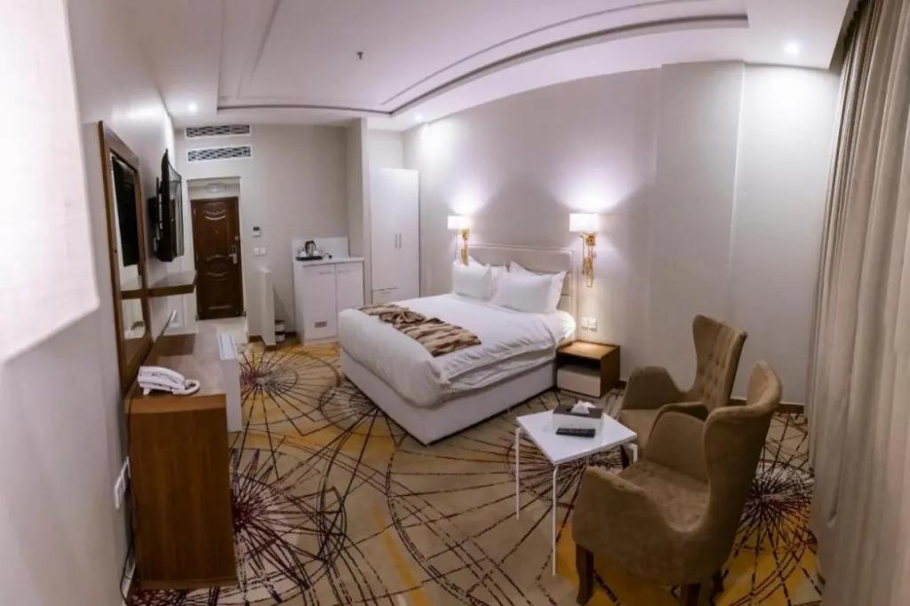 Seven Gardens Hotel 4*