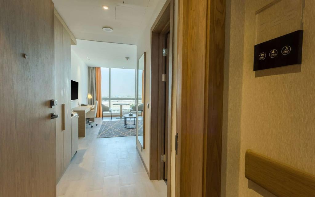 Clarion Hotel Jeddah Airport 4*