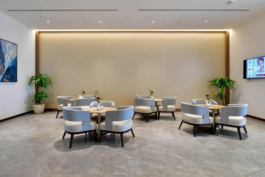 Clarion Hotel Jeddah Airport 4*