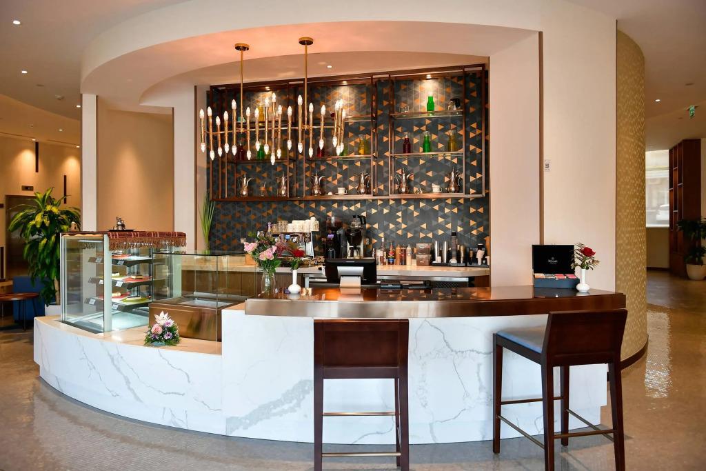 Clarion Hotel Jeddah Airport 4*