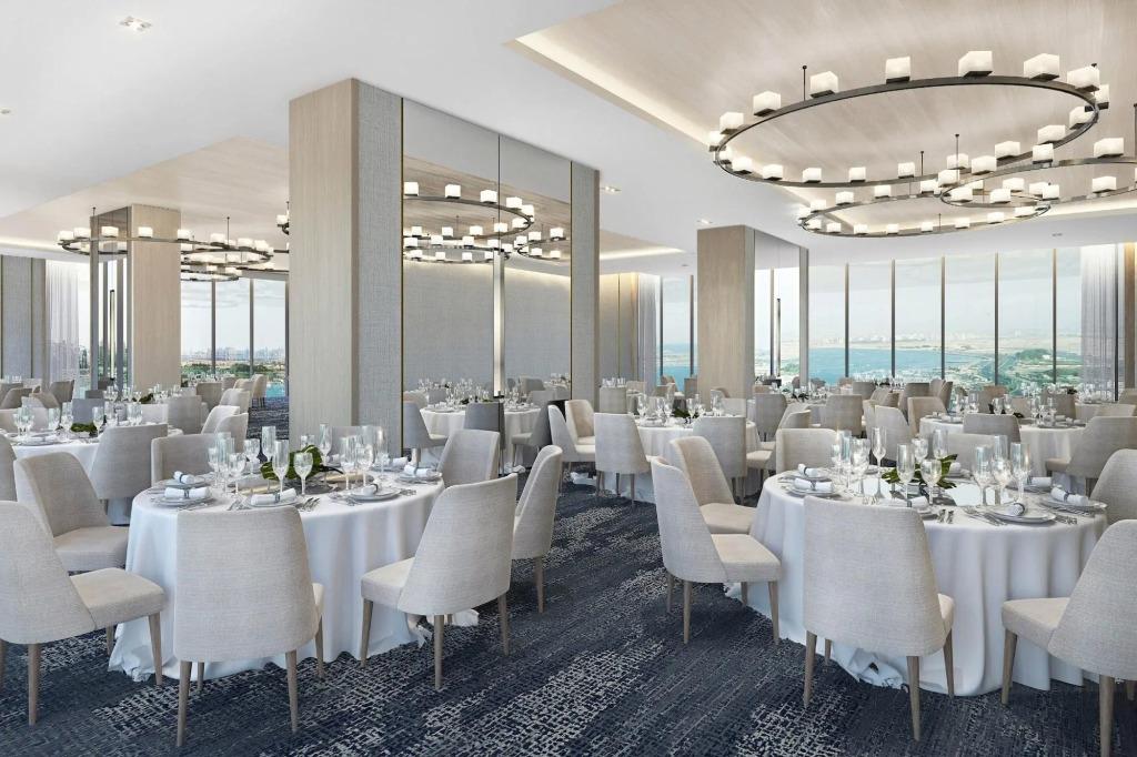 Four Points by Sheraton Jeddah Corniche 4*