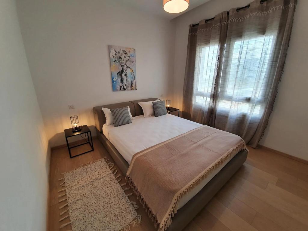 Prestige Luxurious 120m2 Next to UN Offices Lac2 0*