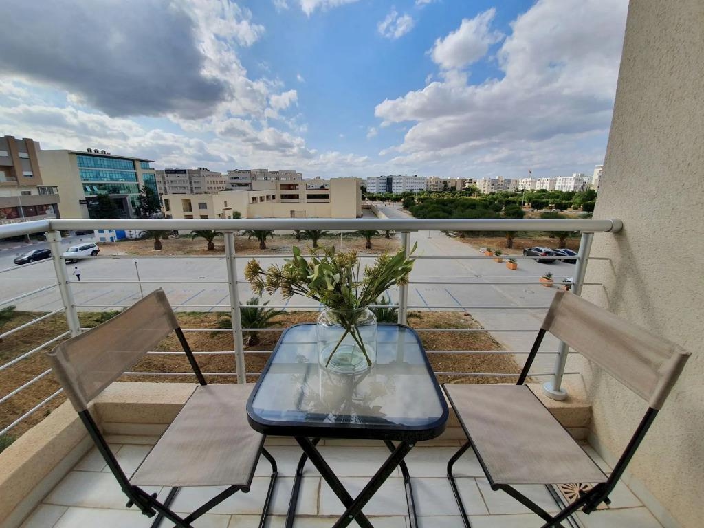 Prestige Luxurious 120m2 Next to UN Offices Lac2 0*