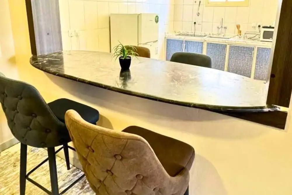 Bq Hotel Suites 0*
