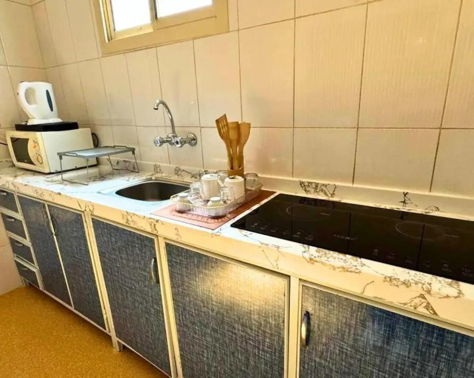 Bq Hotel Suites 0*