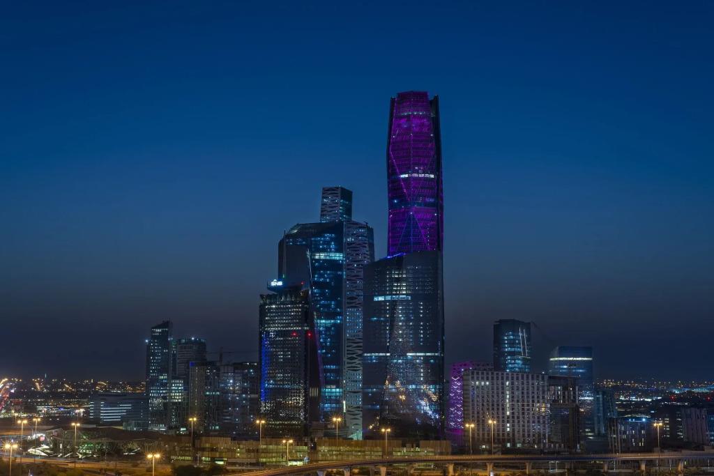 Movenpick Hotel And Residences Riyadh 5*