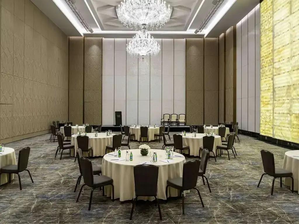 Movenpick Hotel And Residences Riyadh 5*