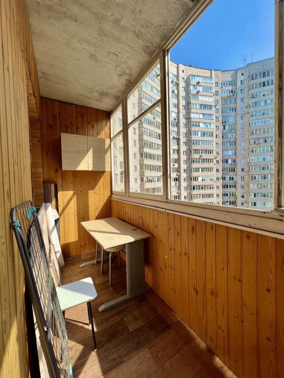 House-available on the street. Mira, 11 0*