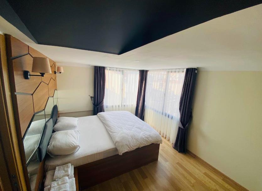 216 FB Suites 0*