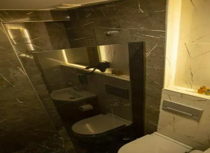 216 FB Suites 0*