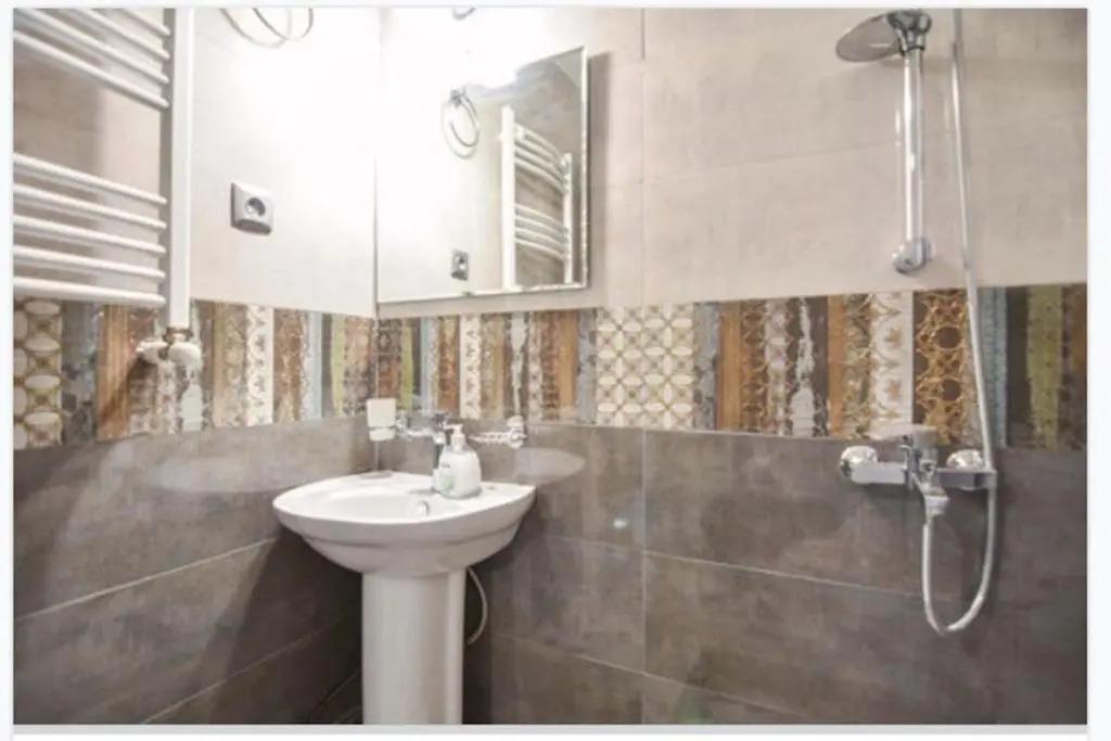 Apartment 55 0*