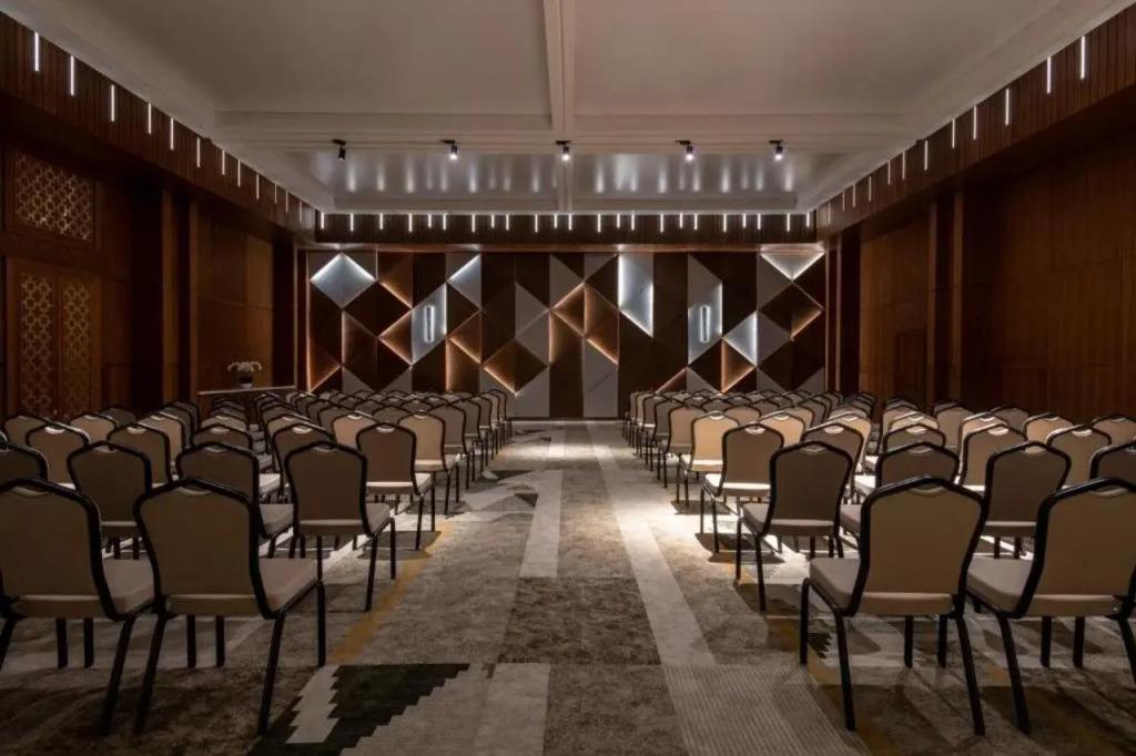 Swissotel Living Jeddah 5*