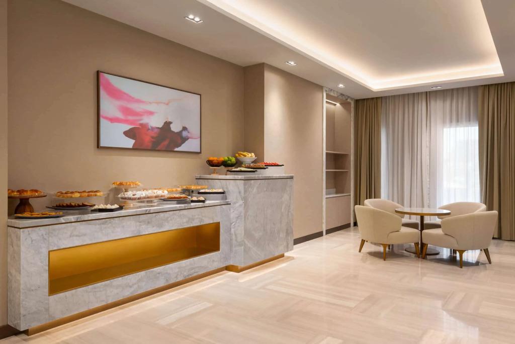 Ramada By Wyndham Riyadh King Fahd Road 4*