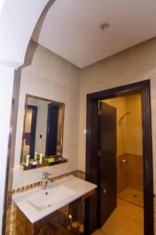 Al Muteb Suites Al Ezdehar 2 0*