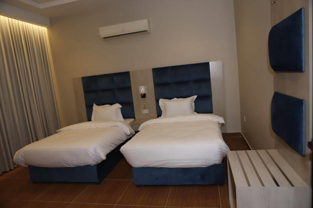 Granada Palace Inn 0*