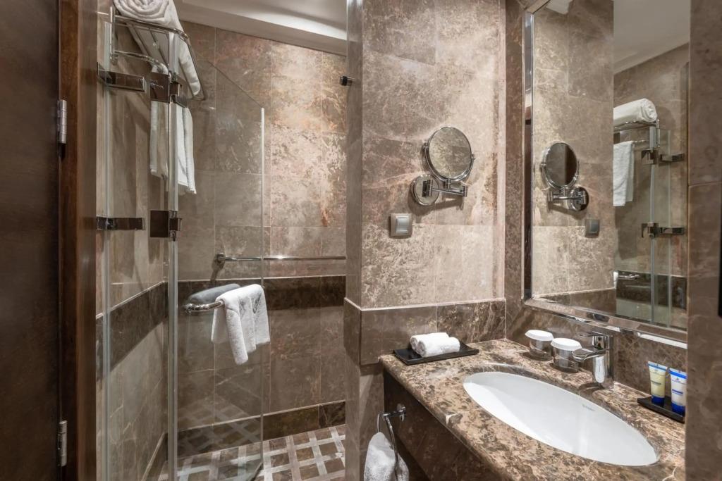 Copthorne Makkah Al Naseem 4*