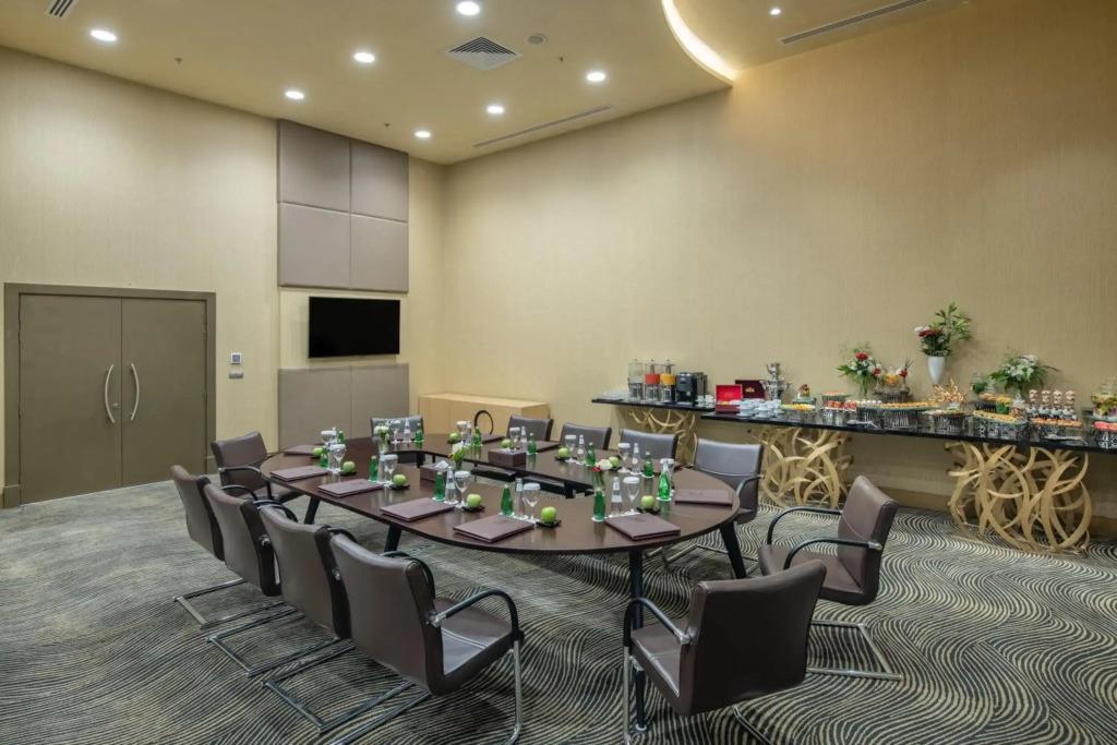 Copthorne Makkah Al Naseem 4*